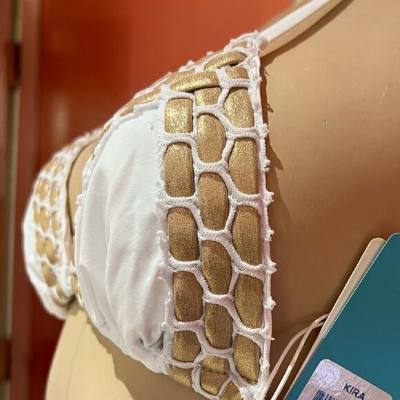 BEACH BUNNY KIRA BIKINI SET!! - Picture 7 of 10